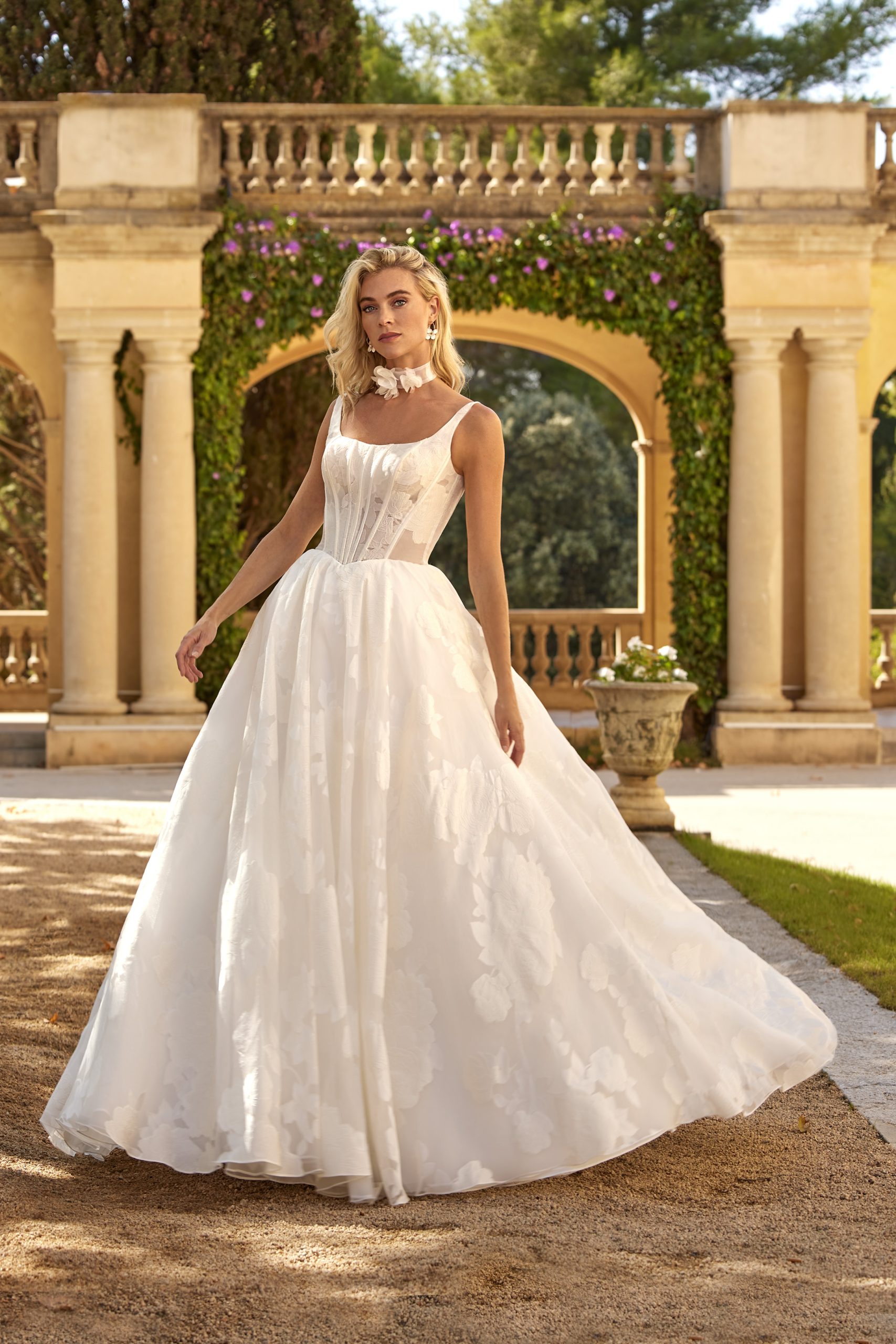Amelie 16028 1690