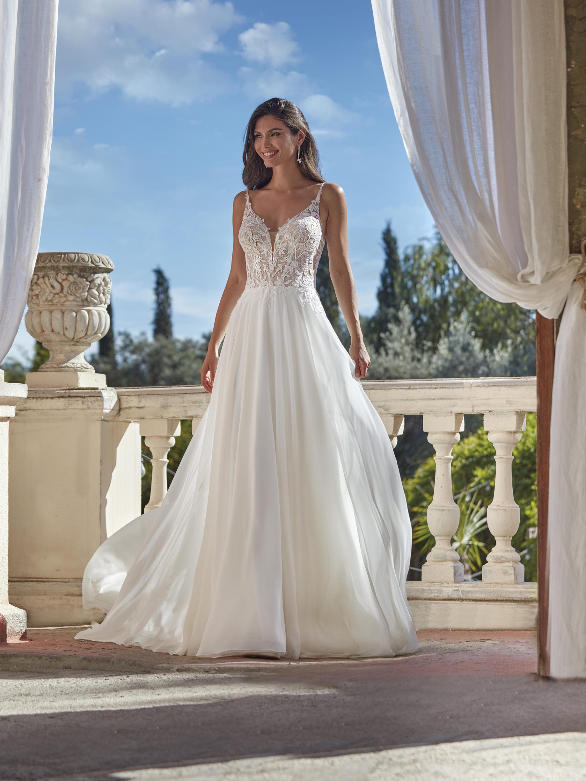 Het Witte Huys Bruidsmode Amelie 25012